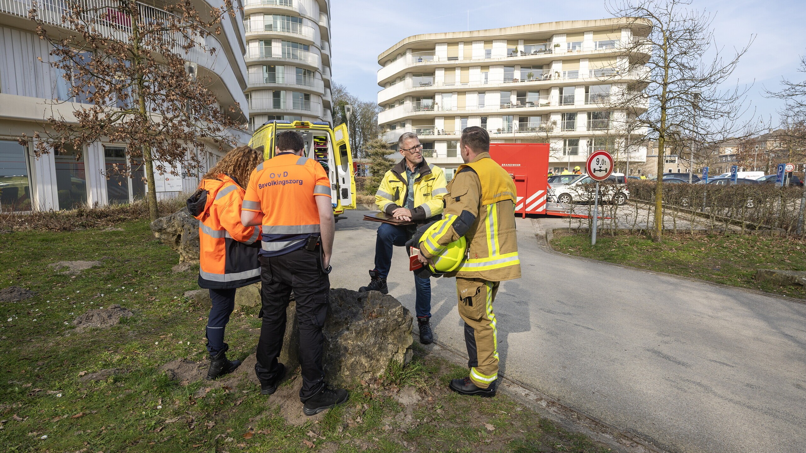 Officier van Dienst Bevolkingszorg bij brand serviceflat Heemstede