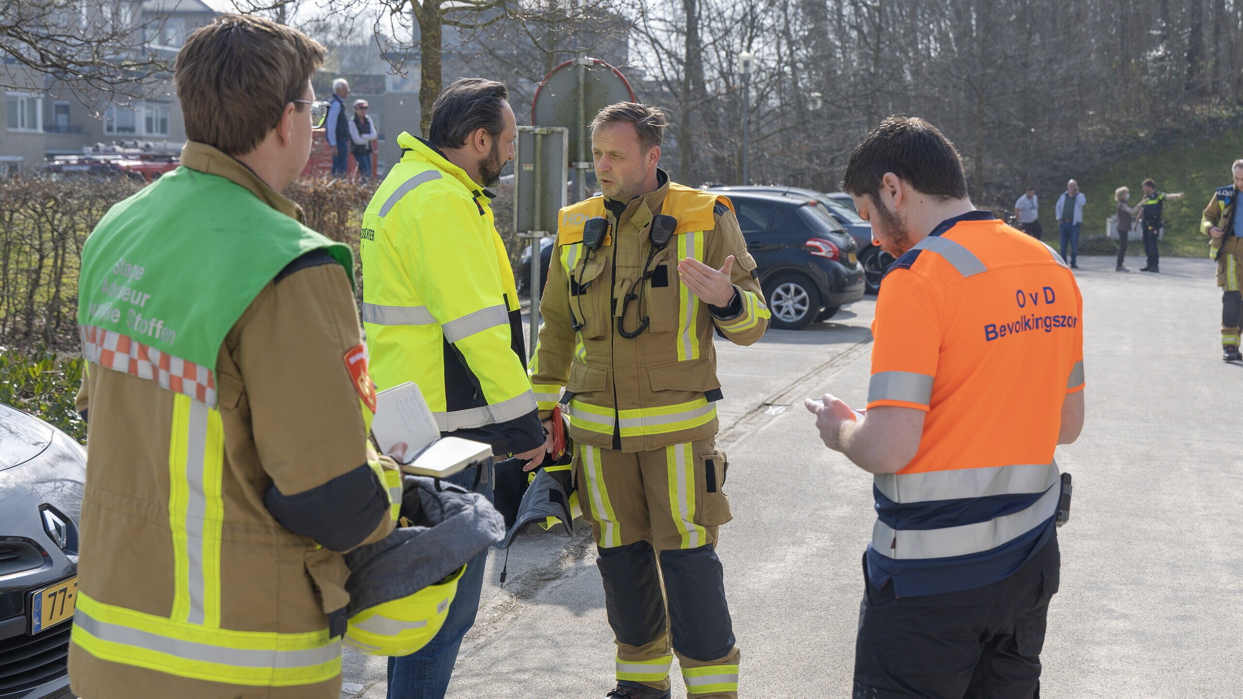 Bevolkingszorg samen met brandweer collega's